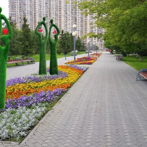 Стела ВЛЮБЛЁННЫЕ